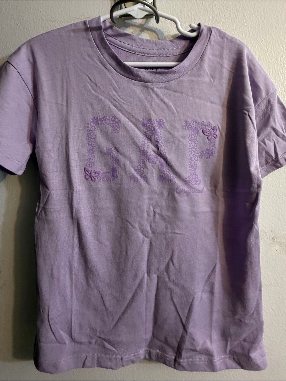GAP Lavender Short Sleeve Tee with Floral Logo